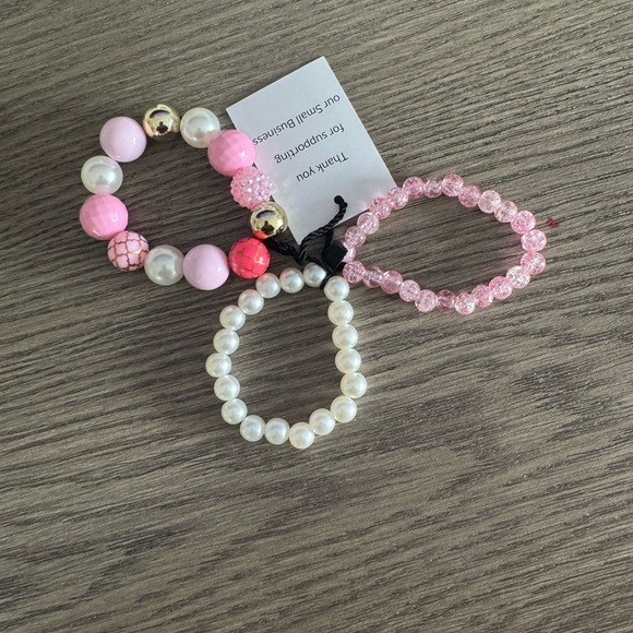 NWT PINK PEARL BRACELET - Picture 2 of 7